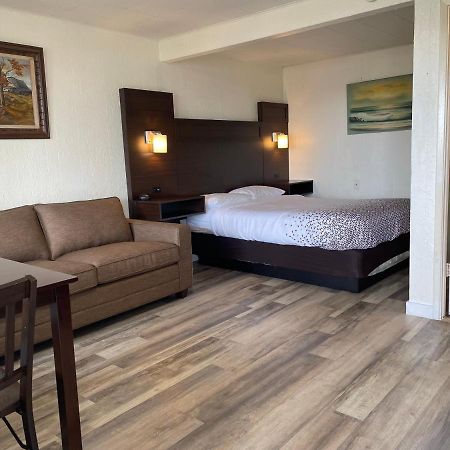 Holiday Motel Westport Εξωτερικό φωτογραφία